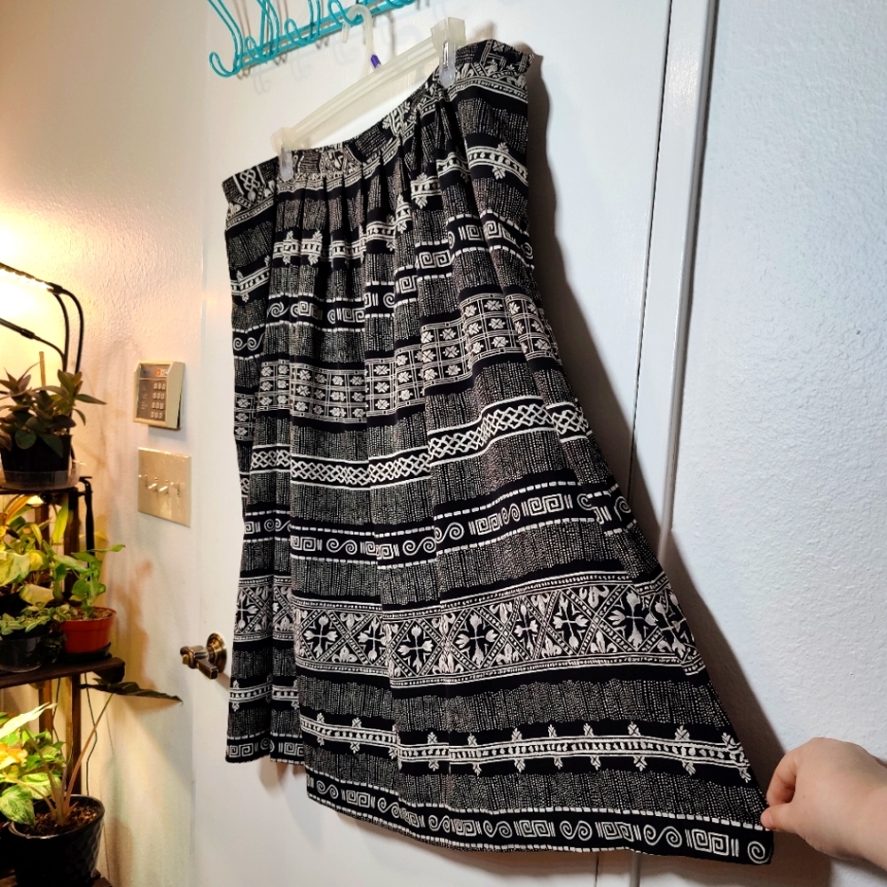 Vintage Alfred Dunner Black & White Print Midi Skirt - Picture 2 of 7